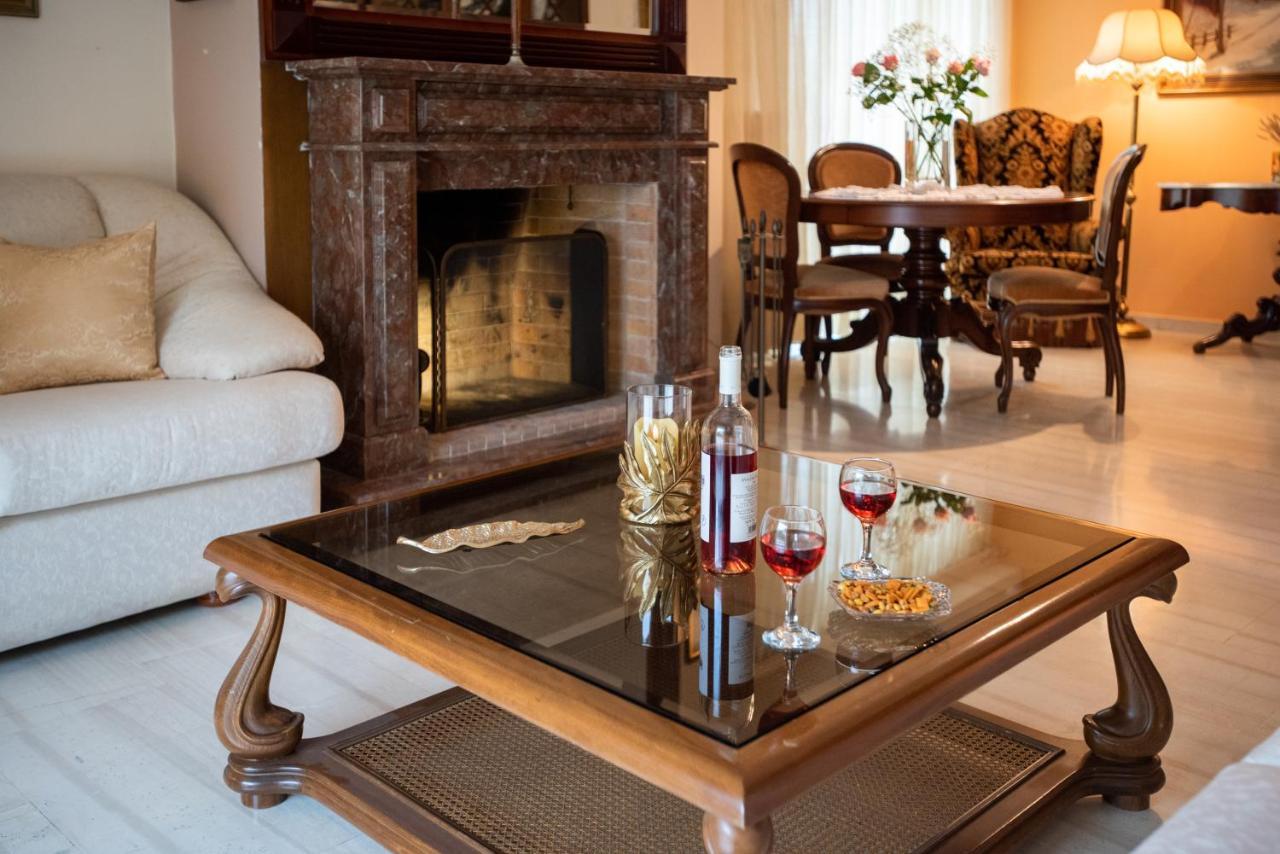 Hector'S Flisvos Apartment Афіни Екстер'єр фото
